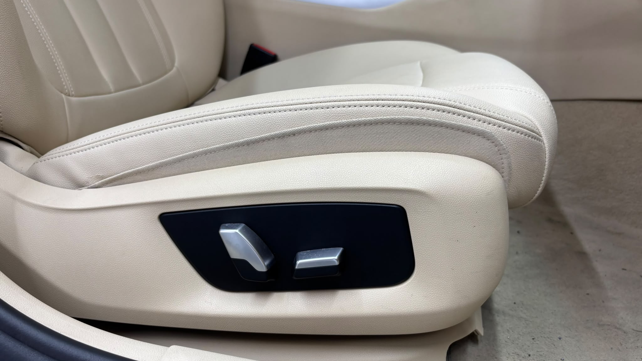 BMW 520i 13
